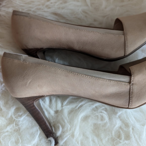 Franco Sarto Nude Heels - Picture 7 of 10